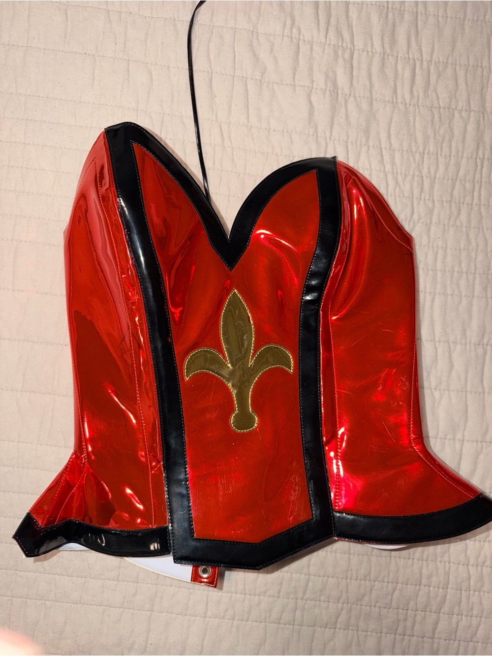 Festive Red Metallic Tree Skirt with Gold Fleur Accents